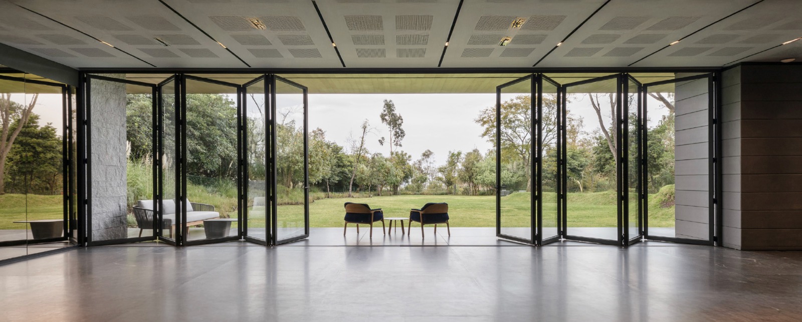 aluminate-folding-doors